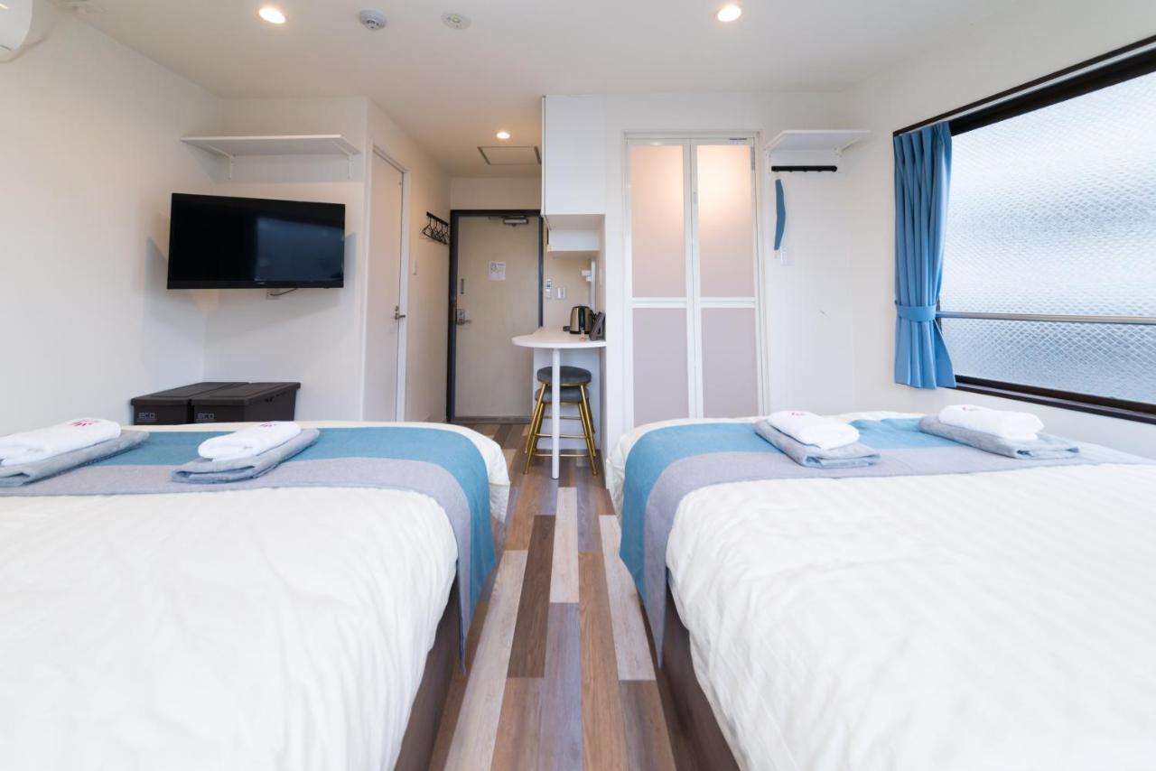 High Five Guest House Tokyo prefektur Exteriör bild