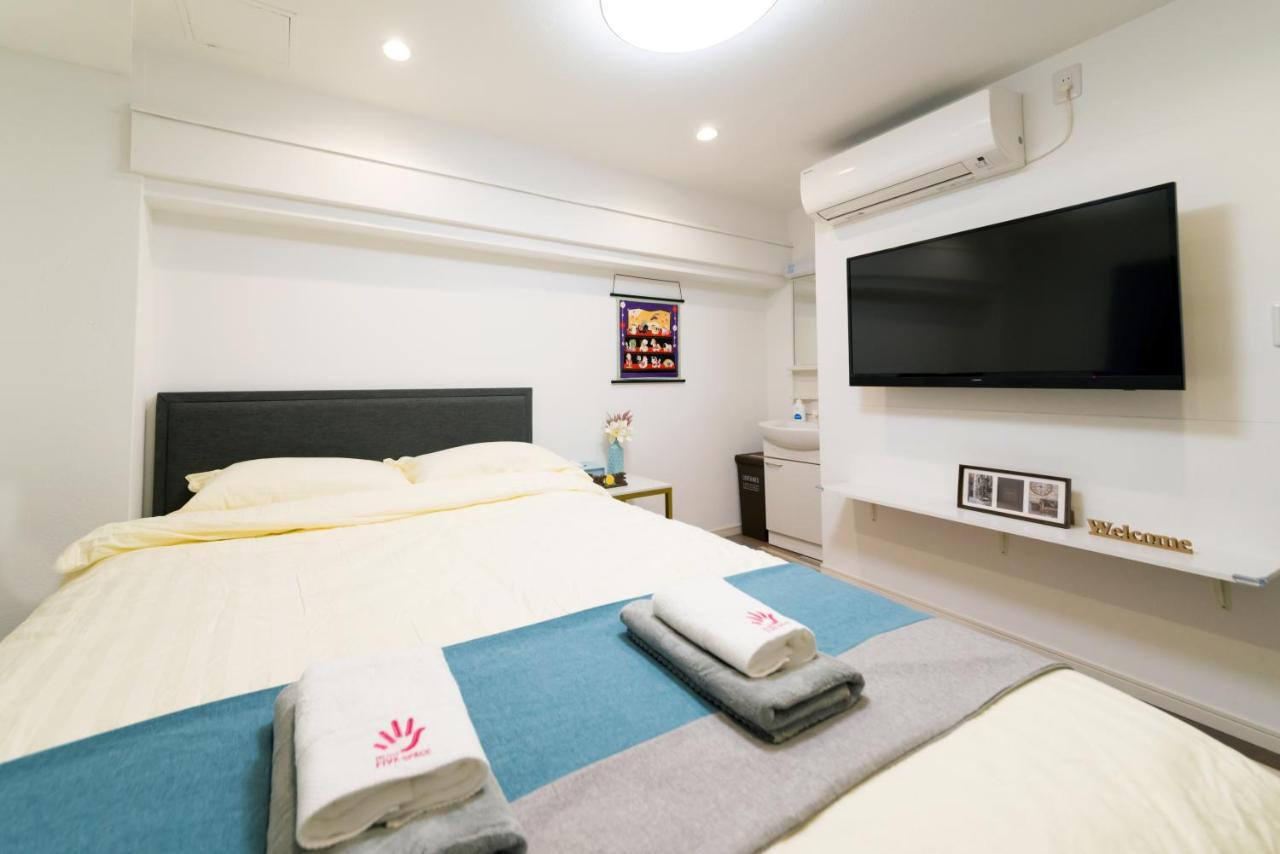 High Five Guest House Tokyo prefektur Exteriör bild